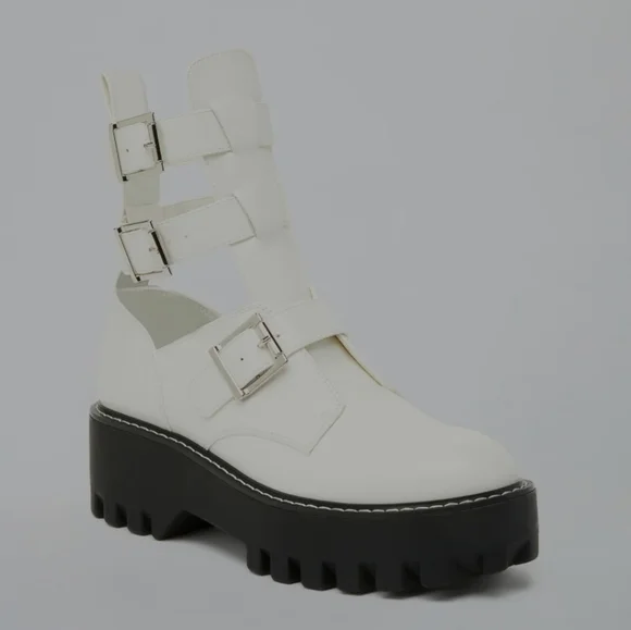 Shoe dazzle size 8 booties in white - Picture 2 of 12